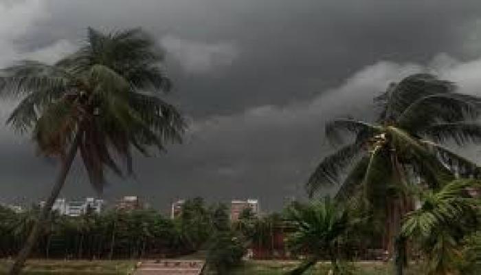 দেশজুড়ে দমকা হাওয়াসহ হালকা থেকে মাঝারি ধরনের বৃষ্টির আভাস