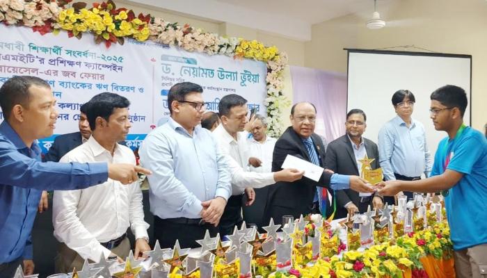 মোর নাম এই বলে খ্যাত হউক আমি তোমাদেরই লোক-ড. নেয়ামত