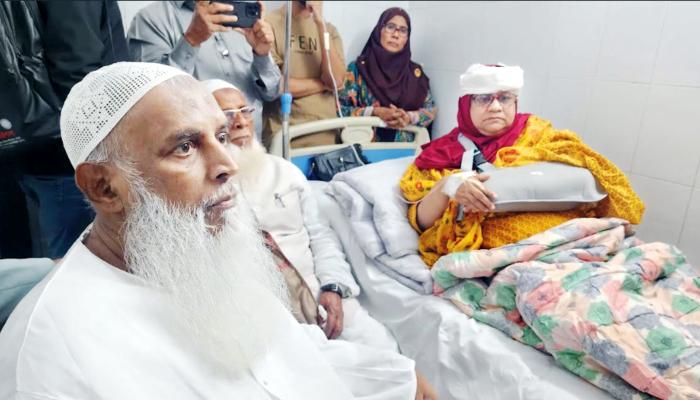 মুরাদনগরে মহিলা দল সভাপতির উপর মোটরসাইকেল উঠিয়ে দেয়ার অভিযোগ