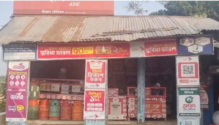 চৌদ্দগ্রামে পুলিশের পোশাকে প্রতারণার   মাধ্যমে ৬০ হাজার টাকা ছিনতাই