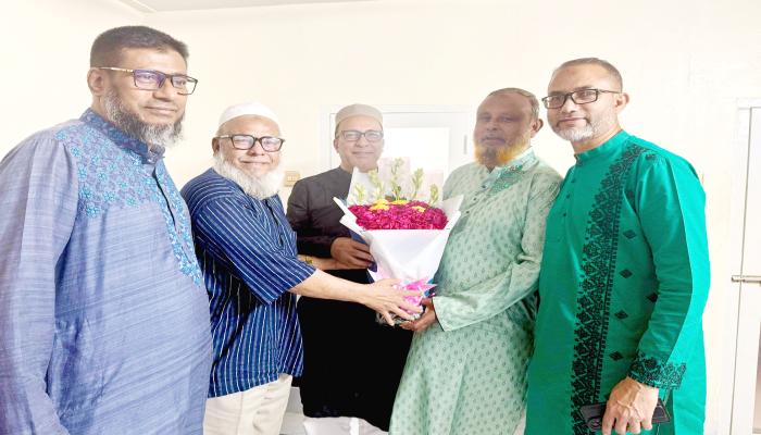 জসিম উদ্দিন এমপিকে বাংলাদেশ ঈদ প্রস্তুতকারী মালিক সমিতির শুভেচ্ছা