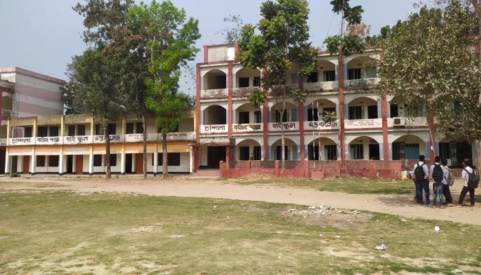 ব্রাহ্মণপাড়ায় শিক্ষকের গাফিলতিতে পরীক্ষায় বসতে পারছেন না সিয়াম, এডমিট নিতে গিয়ে জানল ফরম পূরণই হয়নি