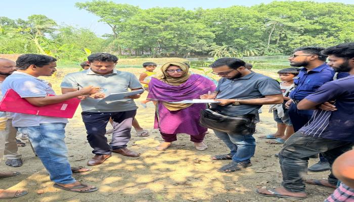 পুকুর ভরাট প্রতিরোধে   মোবাইল কোর্টে   জরিমানা