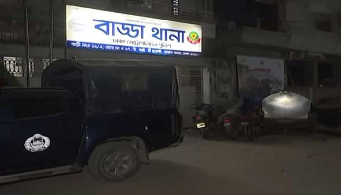 ঘুমন্ত ছেলেকে রেখে মা গেলেন ওষুধ আনতে, ফিরে এসে পেলেন লাশ