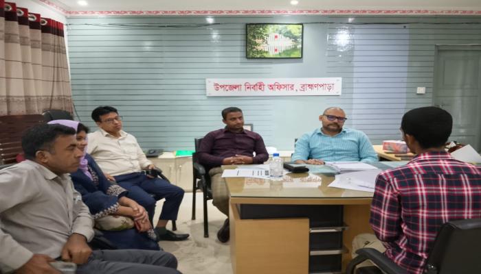 ব্রাহ্মণপাড়ায় ফ্যামিলি কার্ড শুমারিতে স্বেচ্ছাসেবক হতে ৮৮ পদে নিয়োগের লড়াইয়ে ৪৪২ জন