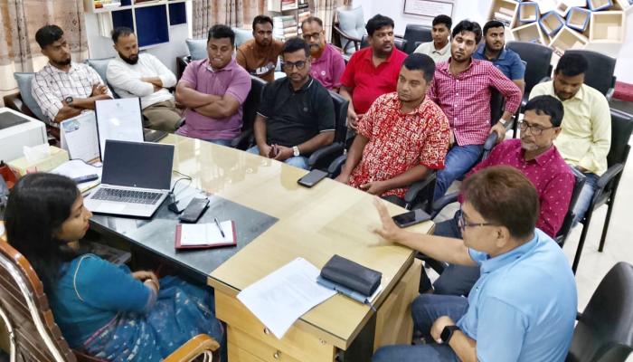 ব্রাহ্মণপাড়ায় সাংবাদিকদের সঙ্গে নবাগত ইউএনও মুন্নী ইসলামের মতবিনিময়