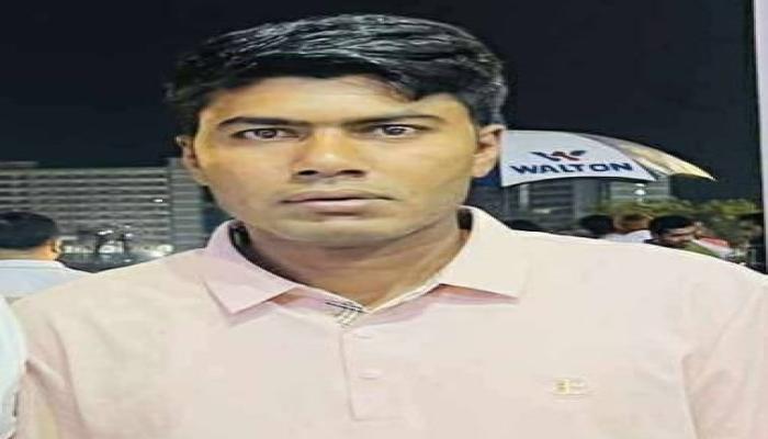 দেবিদ্বারে সিঙ্গারা-সমুচার লোভ দেখিয়ে প্রাথমিকের    শিক্ষার্থীদের দিয়ে আ্লীগের মিছিল