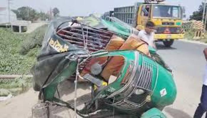 ব্রাহ্মণপাড়ায় সিএনজি-অটোরিকশা সংঘর্ষে ১০ জন আহত