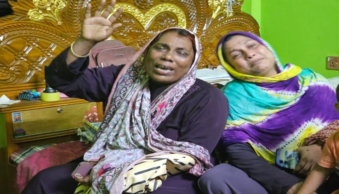দে‌বিদ্বা‌রে পরকীয়ার জেরে গৃহবধূকে পিটিয়ে হত্যার    অভিযোগ, স্বামী আটক