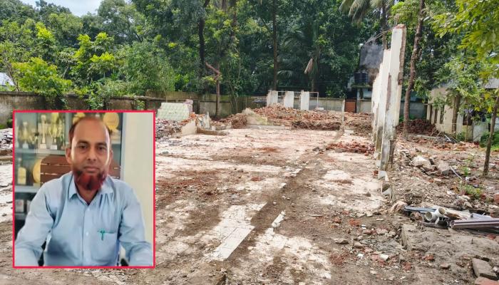 বুড়িচংয়ে নিলাম-টেন্ডার ছাড়াই সরকারি স্কুলের লোহার সিঁড়ি বিক্রির অভিযোগ