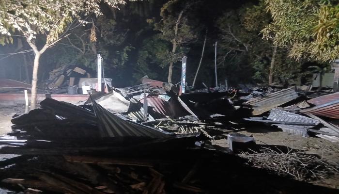 চান্দিনায় আগুনে পুড়ল দুই বসতঘর, ক্ষতি ২৫ লাখ টাকা